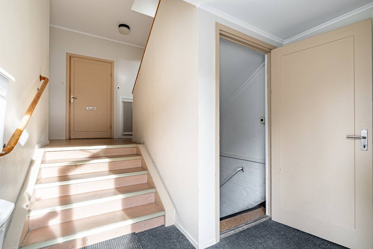 Överstan, Överstan