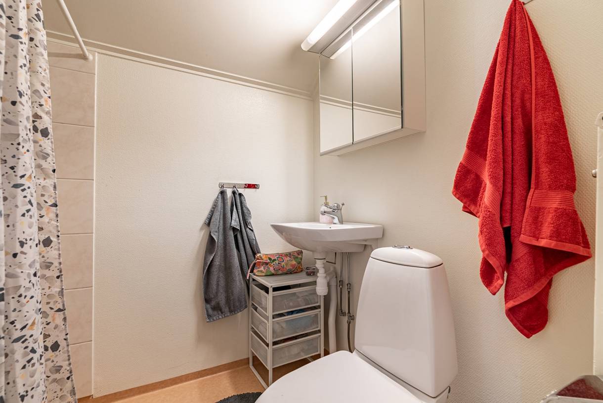 Överstan, Överstan