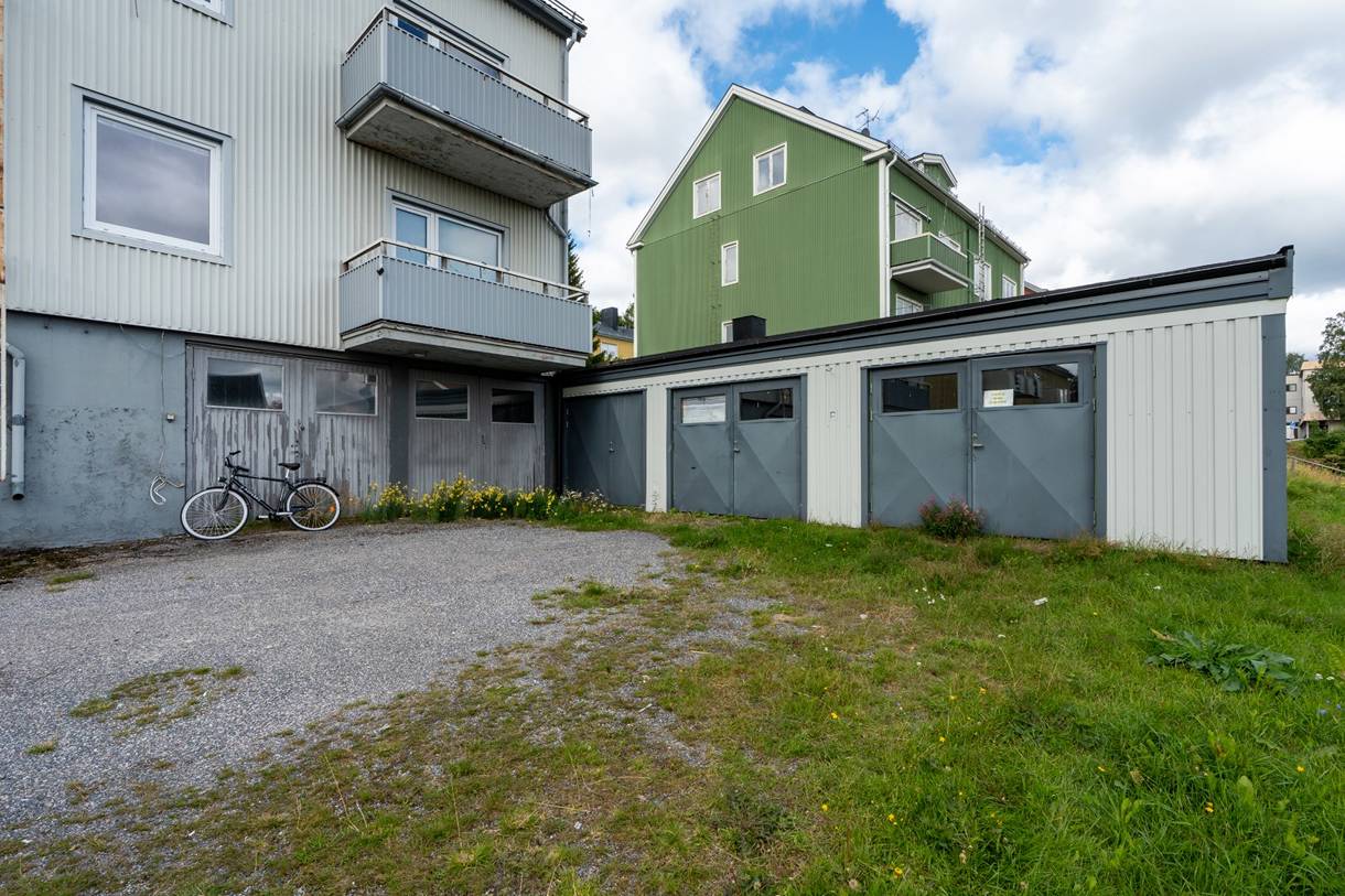 Överstan, Överstan