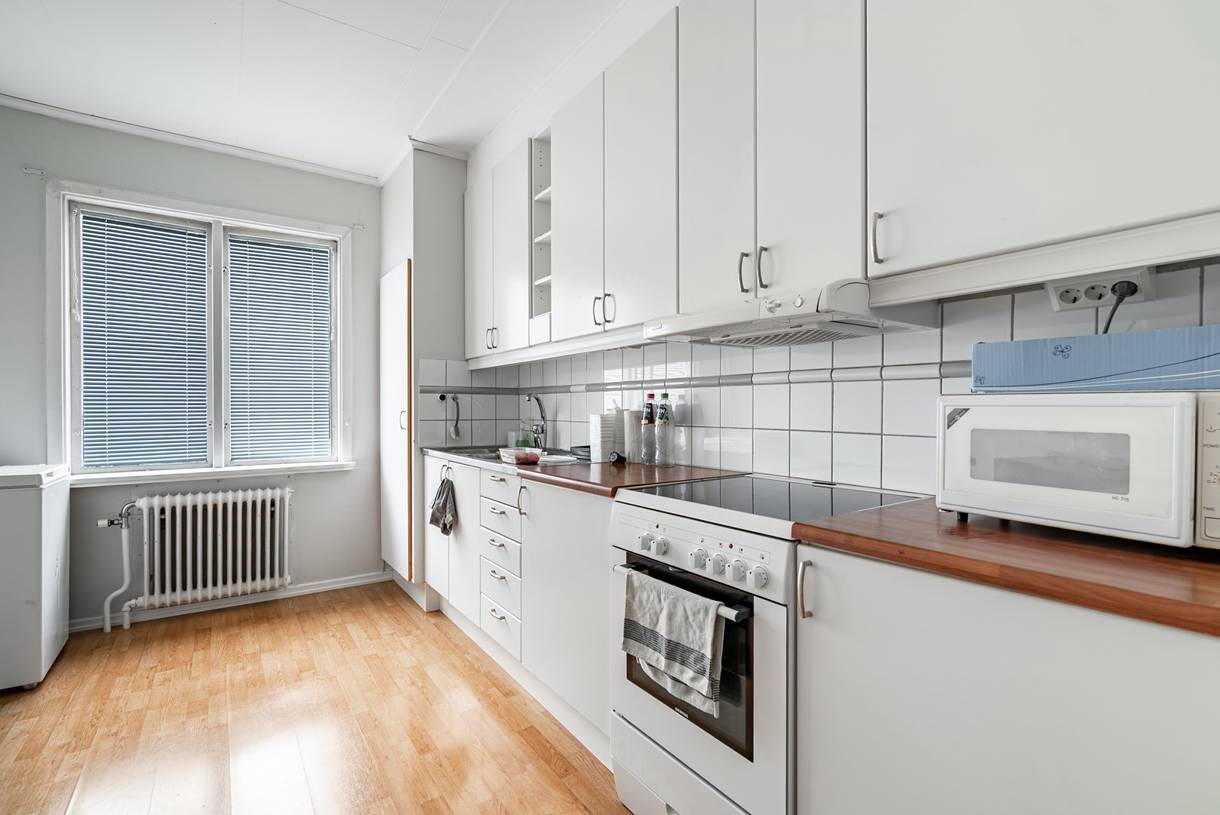 Överstan, Överstan