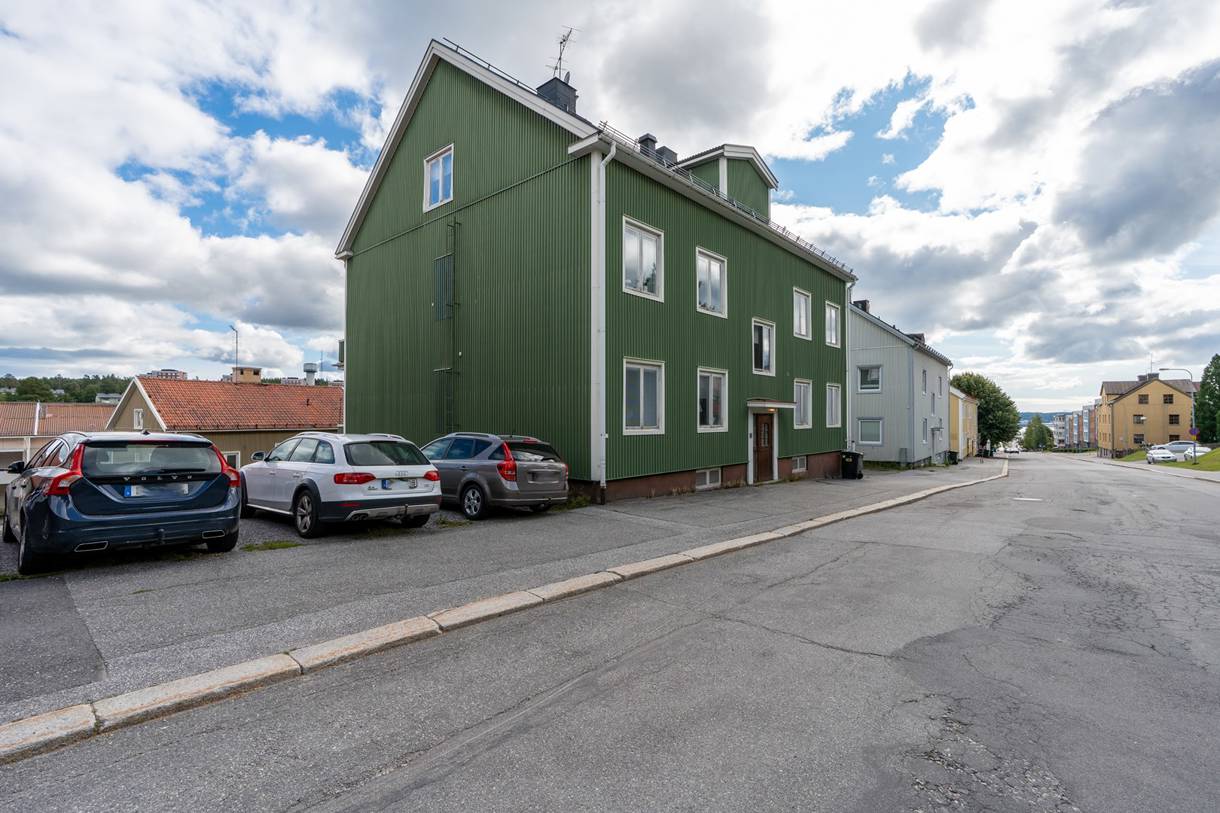 Överstan, Överstan