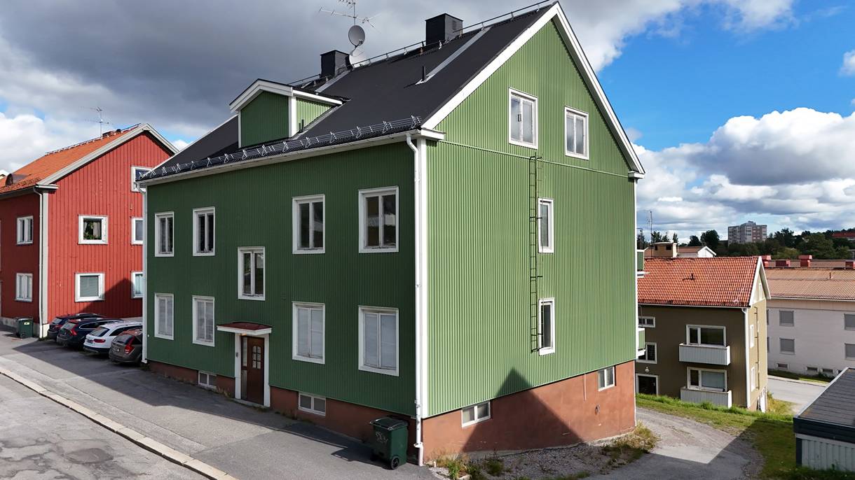 Överstan, Överstan