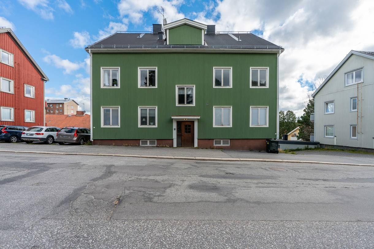 Överstan, Överstan