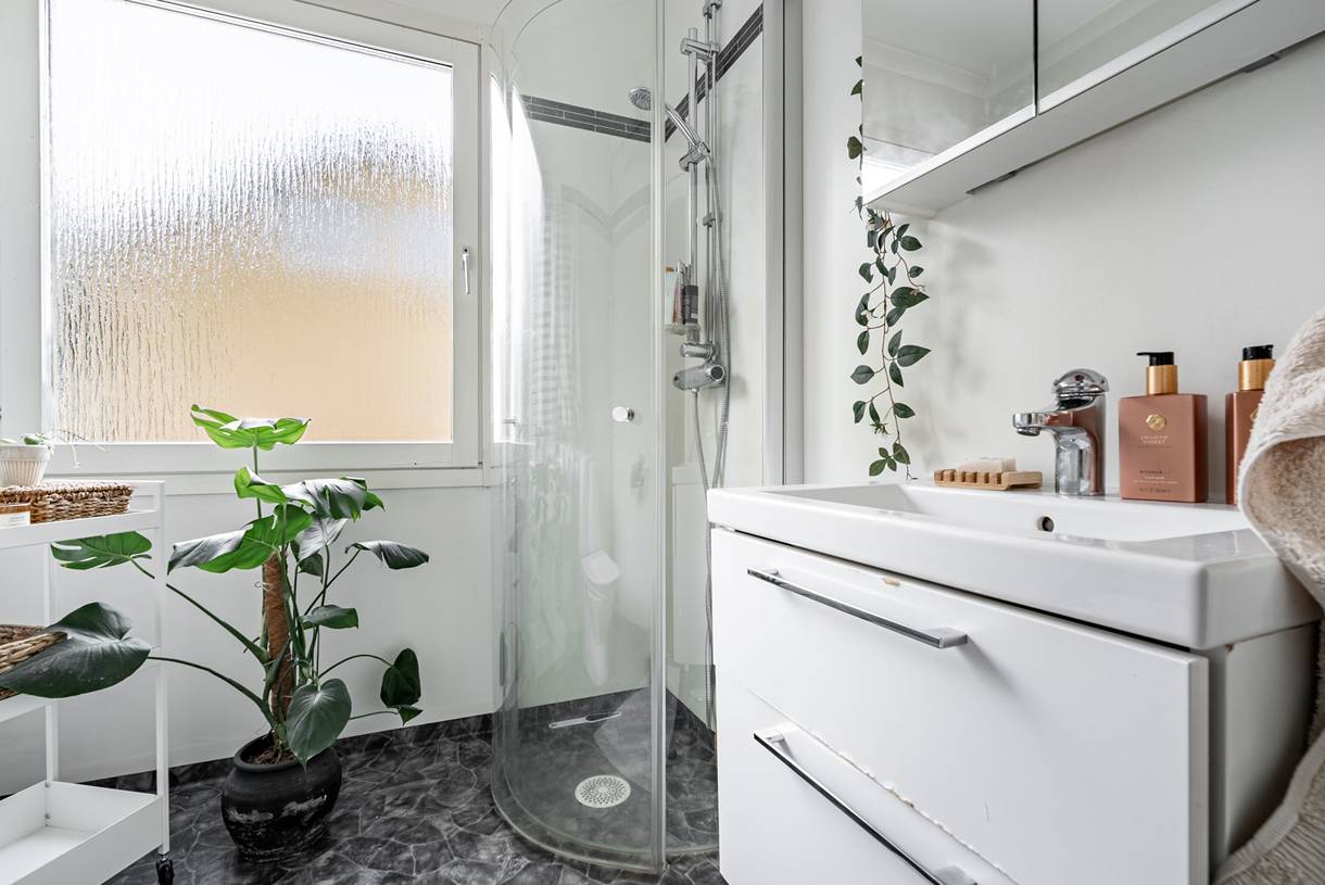 Överstan, Överstan