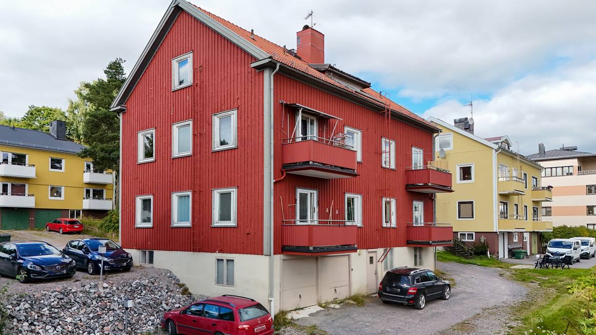 Överstan, Överstan