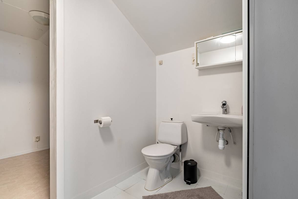 Överstan, Överstan