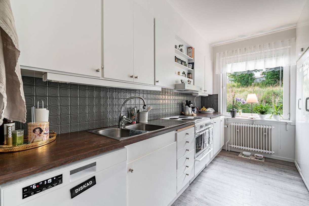 Överstan, Överstan