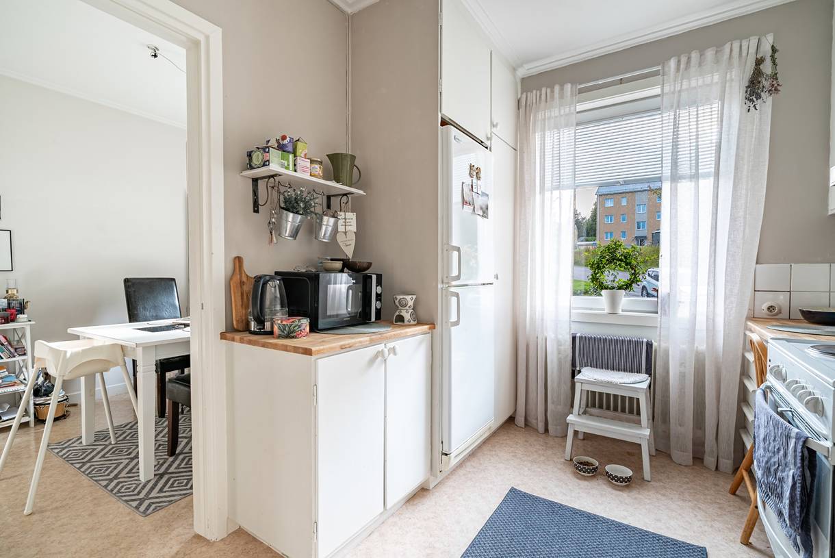 Överstan, Överstan