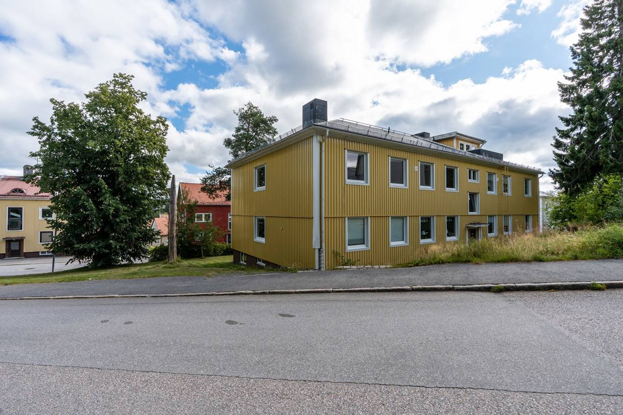 Överstan, Överstan