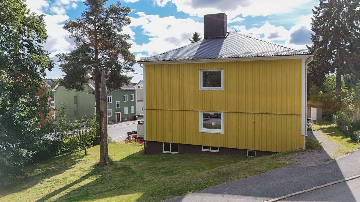 Överstan, Överstan