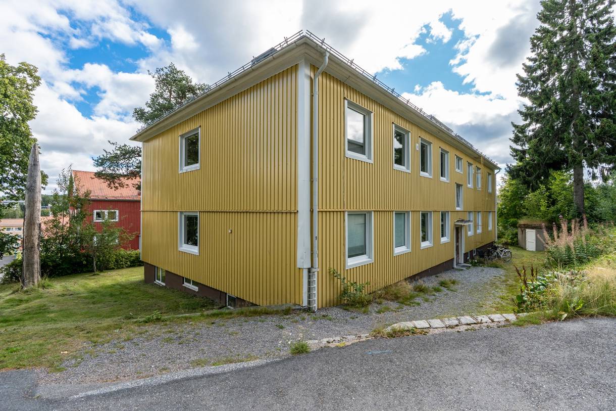 Överstan, Överstan