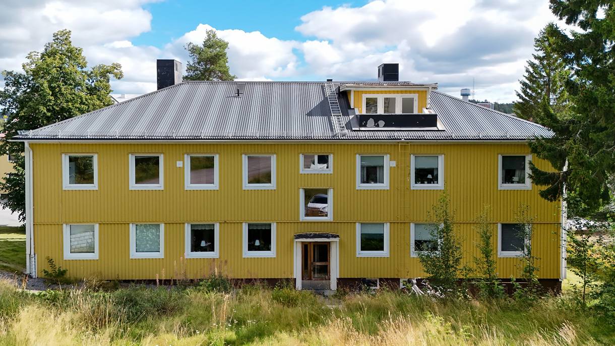 Överstan, Överstan