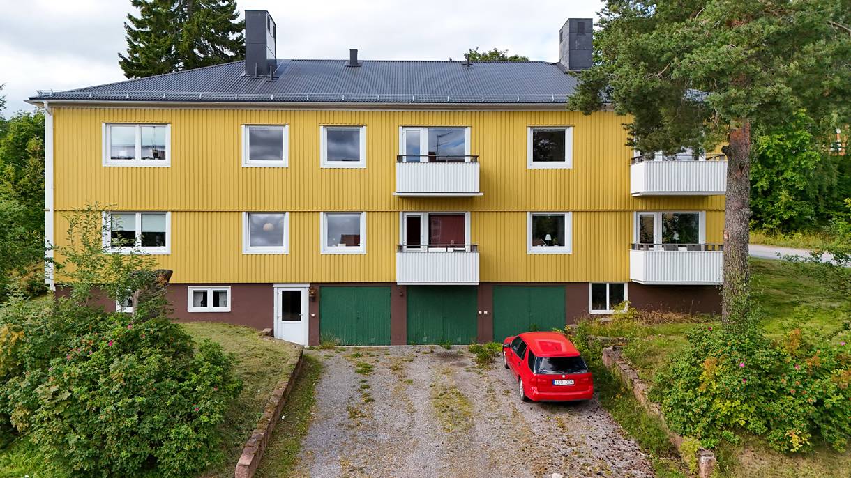 Överstan, Överstan