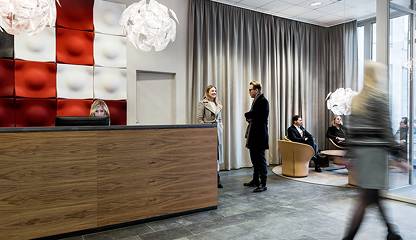 Gemensam och bemannad reception Råsundavägen 18