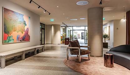 Nyrenoverad entréhall på Gävlegatan 22 Gävlegatan 22