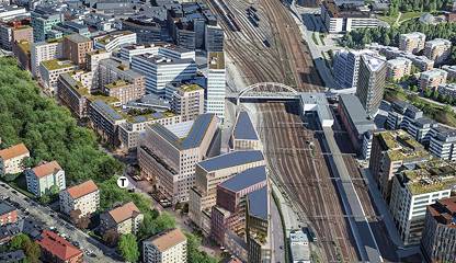 Pendeltåg, tvärbana, bussar och tunnelbanans gröna linje med start 2028. Pyramidvägen 7