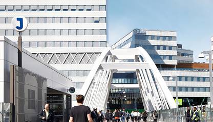 7 minuter från city med pendeltåg. Pyramidvägen 7
