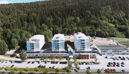 Universitetsallén 32