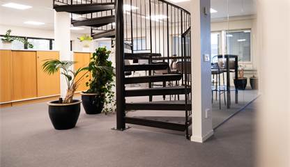 Interntrapp Universitetsallén 32