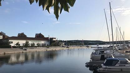 Bild över fastigheten med havet och båthamnen Ledig lokal, Nya Hamngatan 21, Centrum, Sundsvall