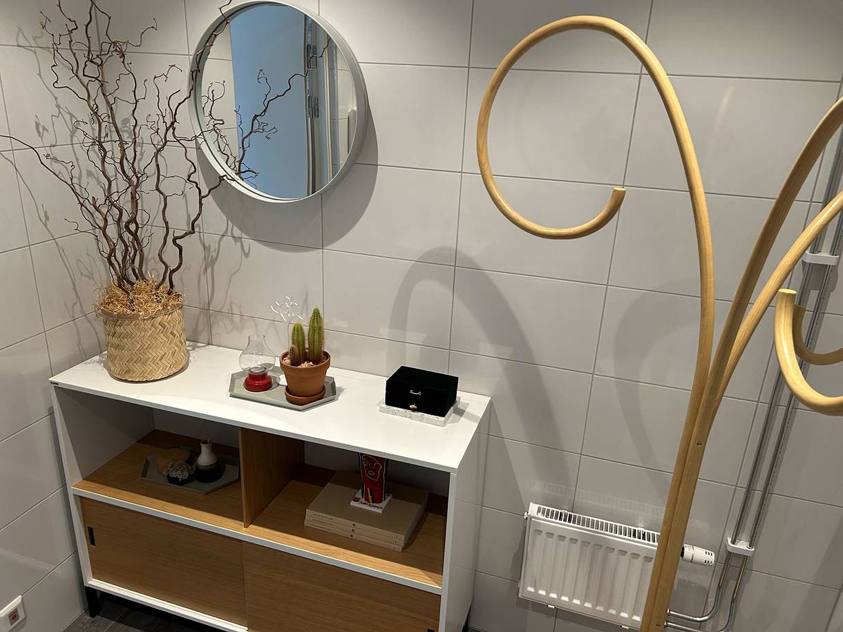 Thulegatan 25, Centrum