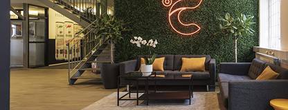 Entré/lounge - foto: Mats Högberg, inredning: COBE Stockholm Mariehällsvägen 37C