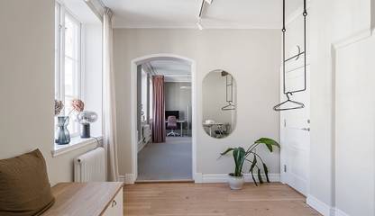 Södra Larmgatan 16, Vallgatan 21
